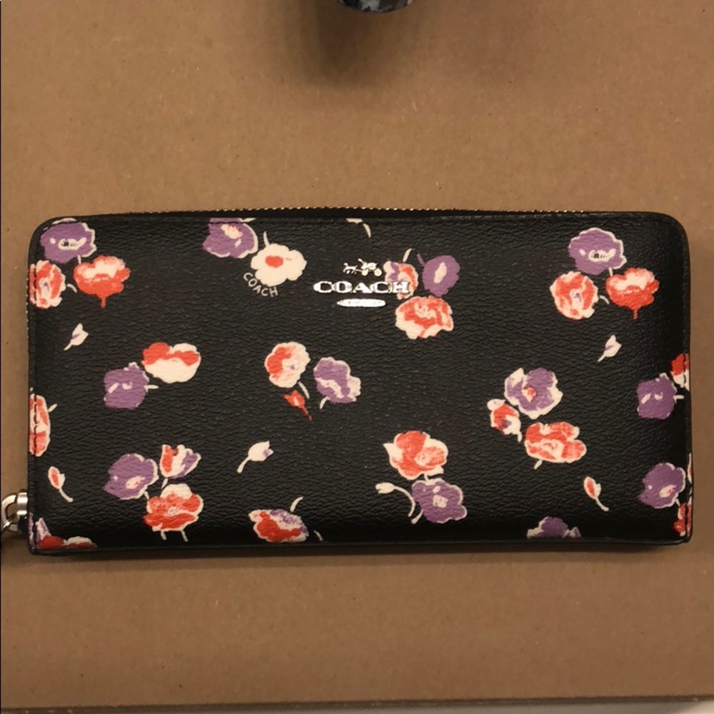 Coach wallet